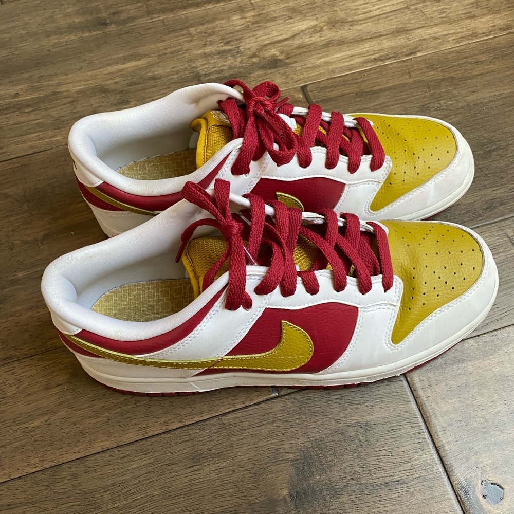 Nike Dunk Low NKE "Crimson" - Men | Color: Gold | Size: 8
